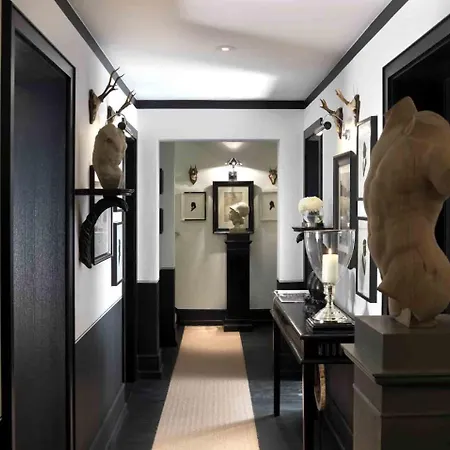 House Of Hutter - &