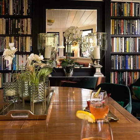 House Of Huetter- Boutique מלון 5*