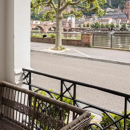 House Of Huetter- Boutique