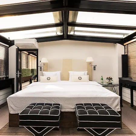 House Of Huetter- Boutique