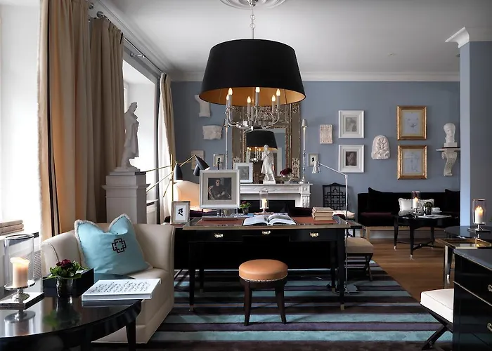 House Of Huetter- Boutique